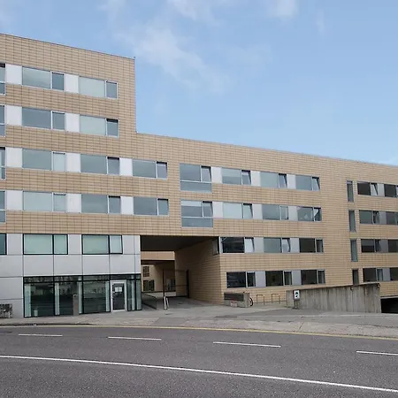 Victoria Mills - Ucc Summer Beds