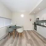 Victoria Mills - Ucc Summer Beds Apartment