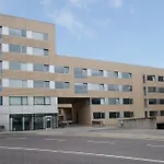 Victoria Mills - Ucc Summer Beds