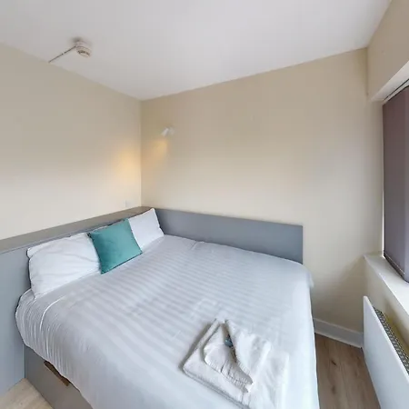 Victoria Mills - Ucc Summer Beds