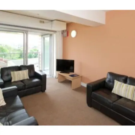 Victoria Mills - Ucc Summer Beds アパート