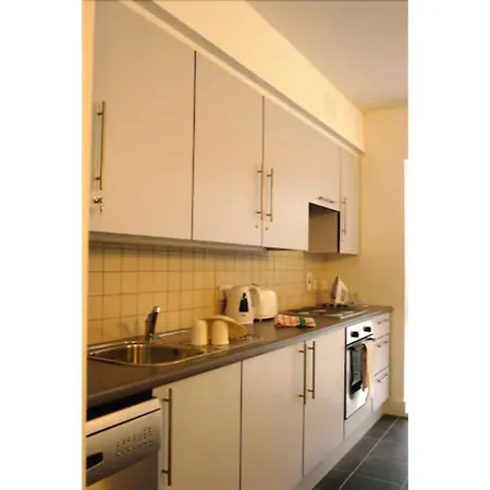 Victoria Mills - Ucc Summer Beds アパート