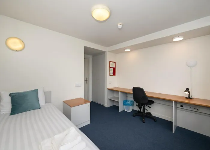 Victoria Mills - Ucc Summer Beds * Cork