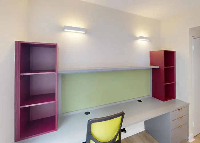 Victoria Mills - Ucc Summer Beds * Cork