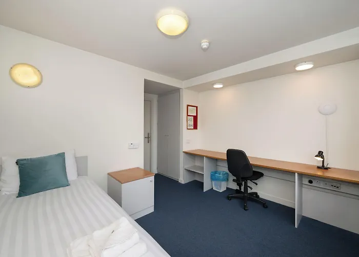 Victoria Mills - Ucc Summer Beds * Cork