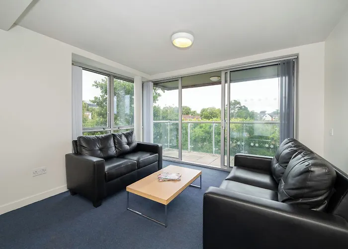 Victoria Mills - Ucc Summer Beds Cork